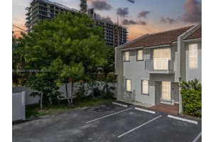 2050 Ne 140th St 1 North Miami Beach, FL 33181 - MLS#A11885330