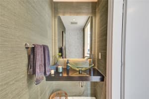 200 Biscayne Boulevard Way 505 Miami, FL 33131 - MLS#A11885334