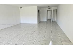 1885 Ne 121st St 17 North Miami, FL 33181 - MLS#A11885348