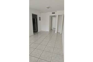 1885 Ne 121st St 17 North Miami, FL 33181 - MLS#A11885348