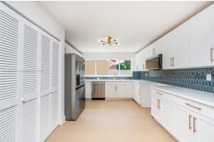 MLS# A11885353, Miami, Florida 33193