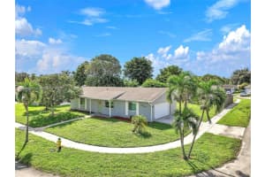 7830 Nw 47th St, Lauderhill