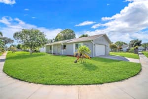 7830 Nw 47th St Lauderhill, FL 33351 - MLS#A11885412