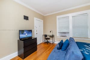 126 Mendoza Ave 5 Coral Gables, FL 33134 - MLS#A11885429