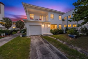 319 Nebraska St Hollywood, FL 33019 - MLS#A11885452
