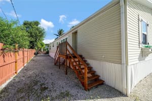 945 Plantation Rd 945 Key Largo, FL 33037 - MLS#A11885457