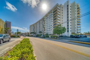 401 Golden Isles Dr 908 Hallandale Beach, FL 33009 - MLS#A11885533