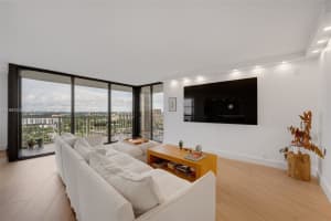 4000 Towerside Ter 2211 Miami, FL 33138 - MLS#A11885539