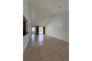 9747 Nw 48th Ter 327 Doral, FL 33178 - MLS#A11885541