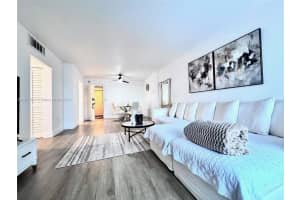 400 Kings Point Dr 1224 Sunny Isles Beach, FL 33160 - MLS#A11885547