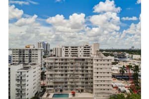 1300 Lincoln Rd B402, Miami Beach