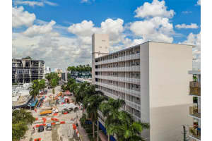 1300 Lincoln Rd B402 Miami Beach, FL 33139 - MLS#A11885573