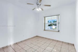 280 E 39th St, Hialeah, FL 33013, Sold 11/18/25