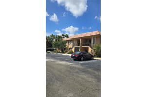 193 Lakeview Dr 101 Weston, FL 33326 - MLS#A11885625