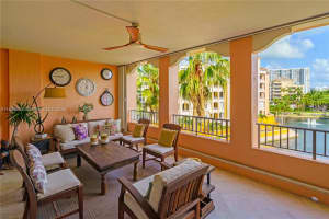 737 Crandon Blvd Ph-1 Key Biscayne, FL 33149 - MLS#A11885663