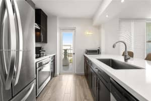 650 Ne 64th St Gph4, Miami