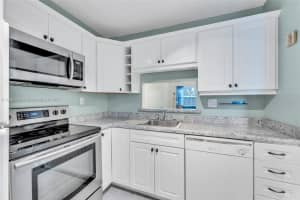 5000 Nw 36th St 506 Lauderdale Lakes, FL 33319 - MLS#A11885692