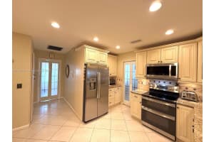 230 Se 4th St Dania Beach, FL 33004 - MLS#A11885701