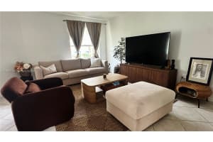 2265 Nw 170th Ave 2265 Pembroke Pines, FL 33028 - MLS#A11885735