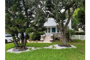 130 Sw 1st Ave 130 Hallandale Beach, FL 33009 - MLS#A11885740