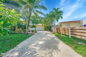 740 Ne 50th Ct Deerfield Beach, FL 33064 - MLS#A11885768