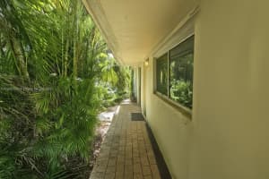 10681 Sw 47th St Davie, FL 33328 - MLS#A11885769