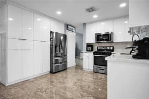 13021 Nw 11th Ter Miami, FL 33182 - MLS#A11885771