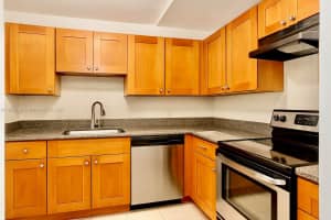 4848 Nw 24th Ct 203 Lauderdale Lakes, FL 33313 - MLS#A11885792