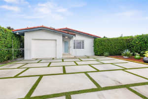 2121 Red Rd Coral Gables, FL 33155 - MLS#A11885793