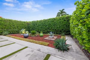 2121 Red Rd Coral Gables, FL 33155 - MLS#A11885793