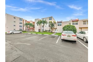 9451 Evergreen Pl 104 Davie, FL 33324 - MLS#A11885817