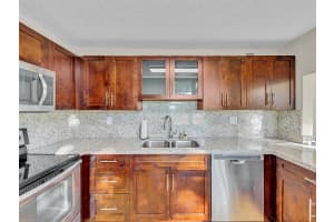 9451 Evergreen Pl 104 Davie, FL 33324 - MLS#A11885817