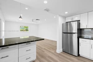 1109 Ne 6th Ave 3 Fort Lauderdale, FL 33304 - MLS#A11885831