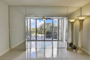 4200 Hillcrest Dr 308 Hollywood, FL 33021 - MLS#A11885854