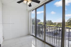 4200 Hillcrest Dr 308 Hollywood, FL 33021 - MLS#A11885854
