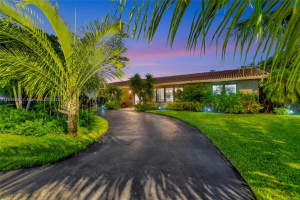 4004 Ne 21 Ave Fort Lauderdale, FL 33308 - MLS#A11885859
