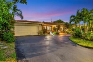 4004 Ne 21 Ave Fort Lauderdale, FL 33308 - MLS#A11885859