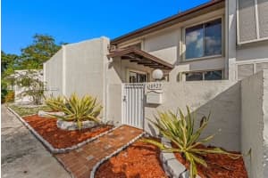 10927 Sw 71st Ln Miami, FL 33173 - MLS#A11885870