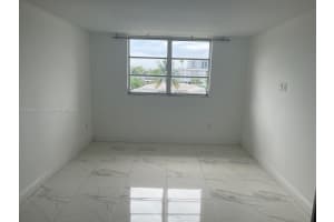 3750 Ne 169th St 308 North Miami Beach, FL 33160 - MLS#A11885874