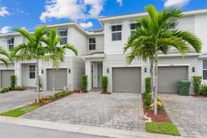 110 Sw 171st Way Pembroke Pines, FL 33027 - MLS#A11885892
