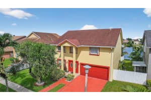 1001 Sw 100th Ter, Pembroke Pines