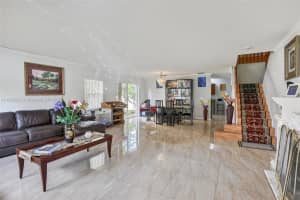 1001 Sw 100th Ter Pembroke Pines, FL 33025 - MLS#A11885922
