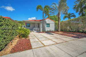 1535 Jackson St Hollywood, FL 33020 - MLS#A11885976