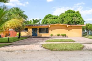 5430 W 14th Ave Hialeah, FL 33012 - MLS#A11885982