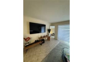 12032 S Las Palmas Dr Pembroke Pines, FL 33025 - MLS#A11886011