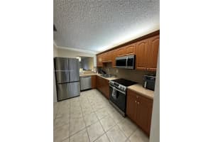 12032 S Las Palmas Dr Pembroke Pines, FL 33025 - MLS#A11886011