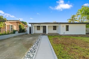 705 E 9th Ln Hialeah, FL 33010 - MLS#A11886030