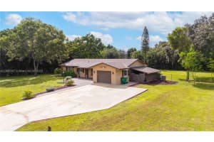 14300 Sw 29th Ct Davie, FL 33330 - MLS#A11886057