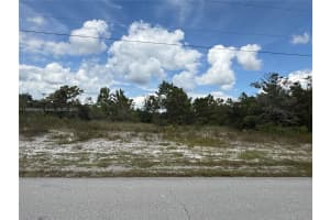 624 Ne Aleutian St Lake Placid, FL 33852 - MLS#A11886093