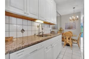 17090 Ne 14th Ave 104 North Miami Beach, FL 33162 - MLS#A11886126